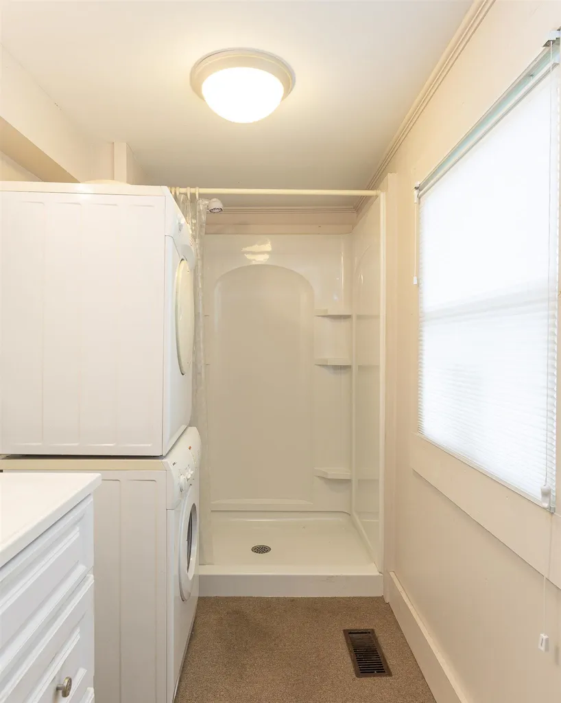 425-427 Elm Street Keene NH 03431