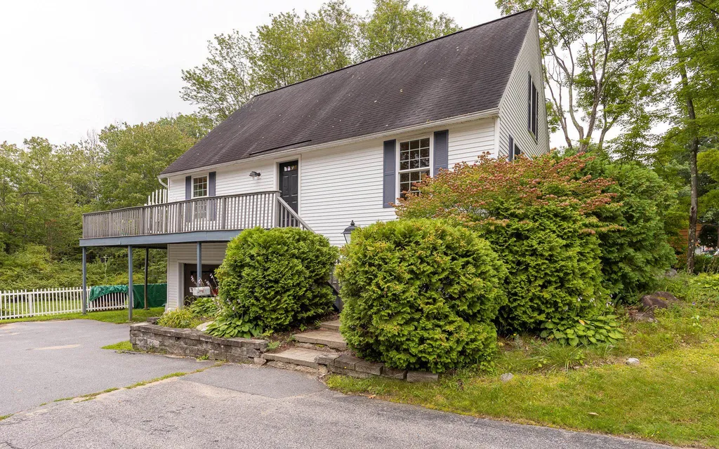 425-427 Elm Street Keene NH 03431