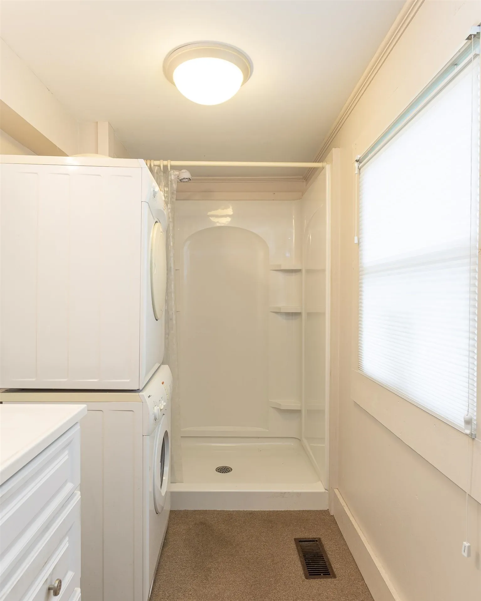 425-427 Elm Street Keene NH 03431