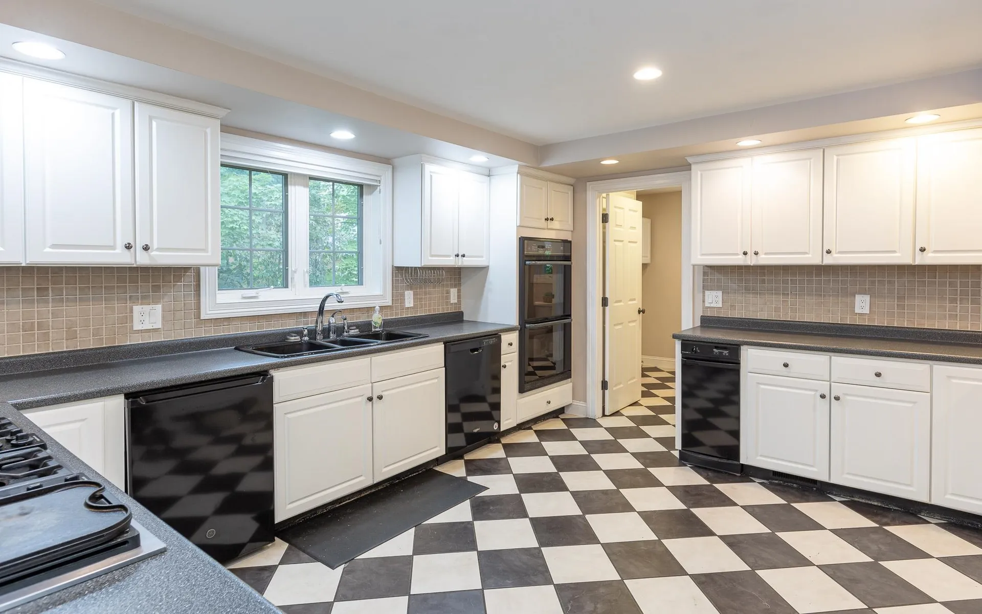 425-427 Elm Street Keene NH 03431