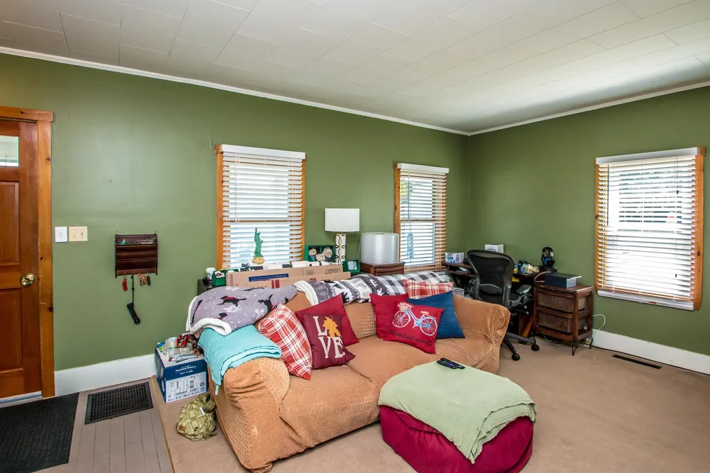 4 Foss Place Lancaster NH 03584