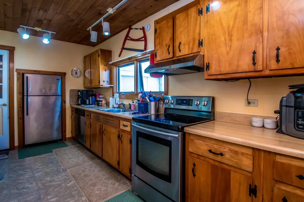 4 Foss Place Lancaster NH 03584