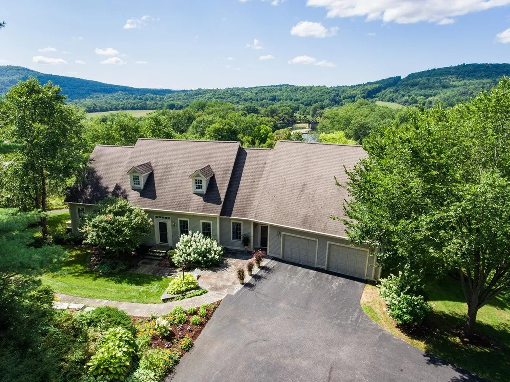 12 Bradley Bow Road Jericho VT 05465