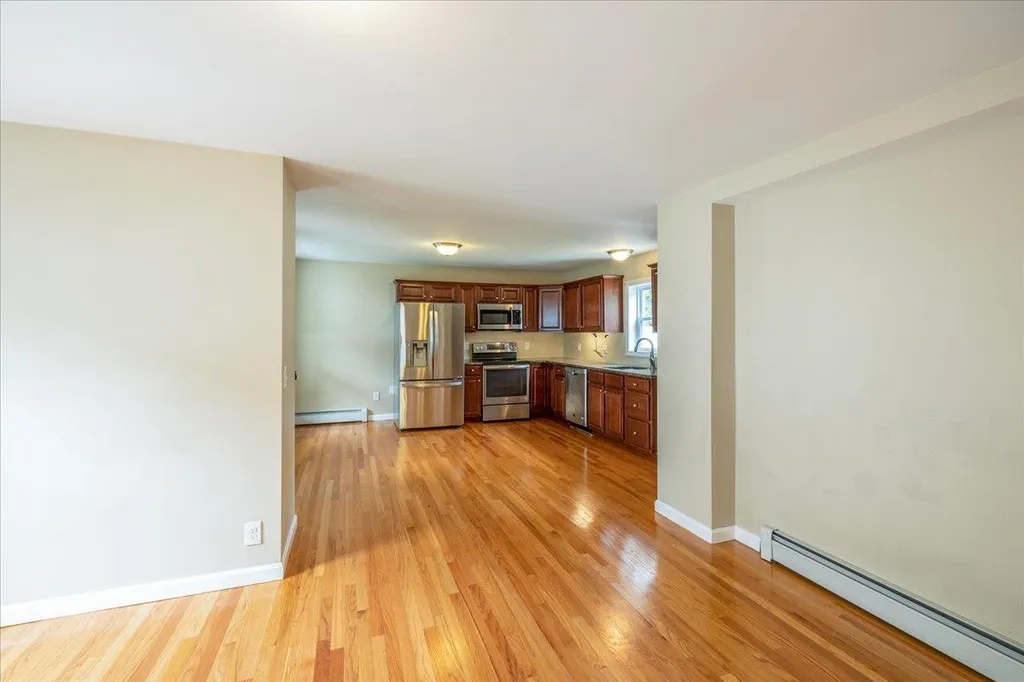 8 Desmarais Avenue Derry NH 03038