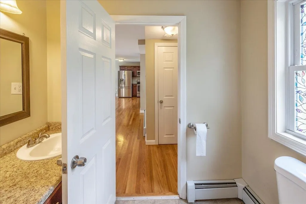 8 Desmarais Avenue Derry NH 03038