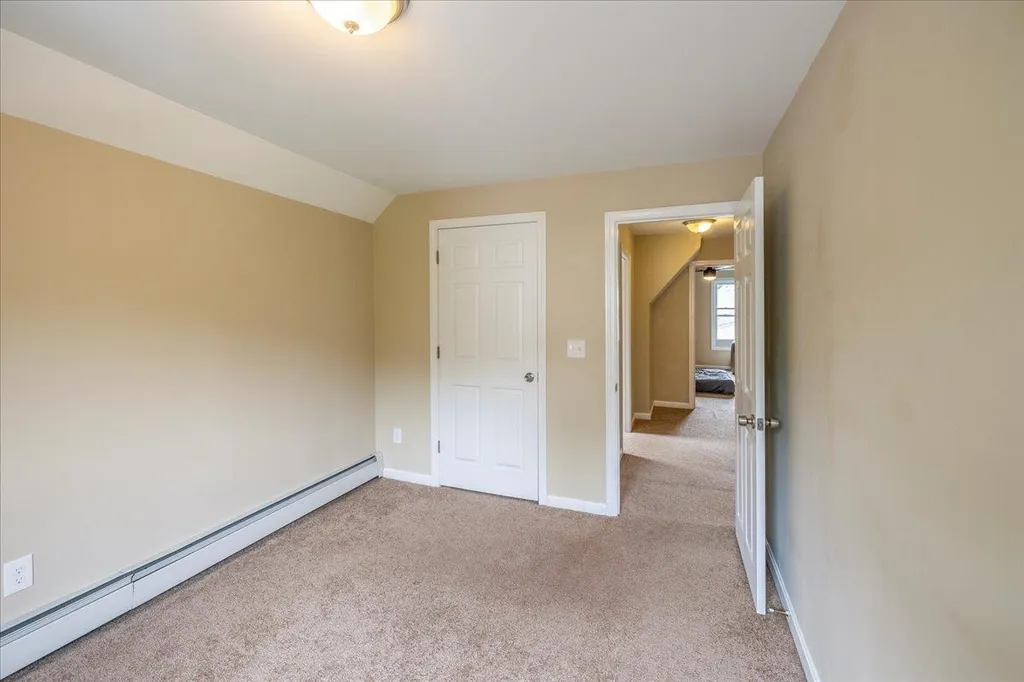8 Desmarais Avenue Derry NH 03038