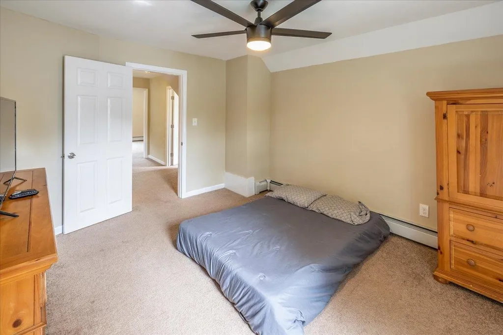 8 Desmarais Avenue Derry NH 03038