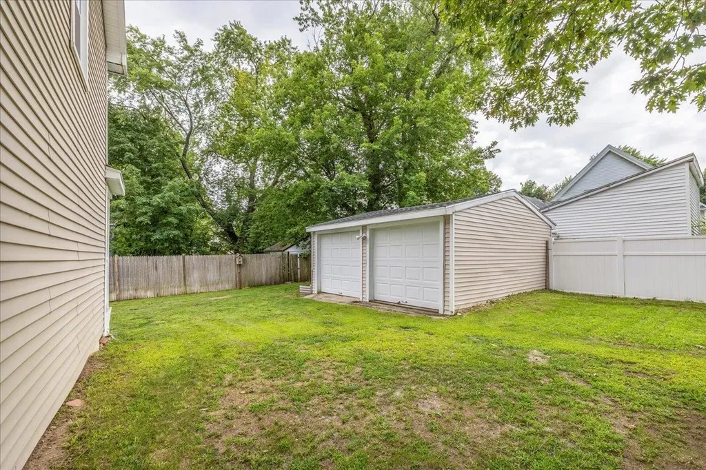 8 Desmarais Avenue Derry NH 03038