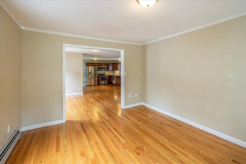 8 Desmarais Avenue Derry NH 03038