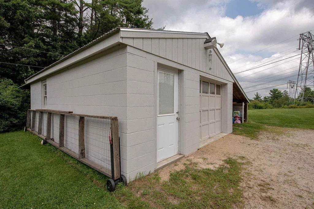 104 Cass Mill Road Hill NH 03243