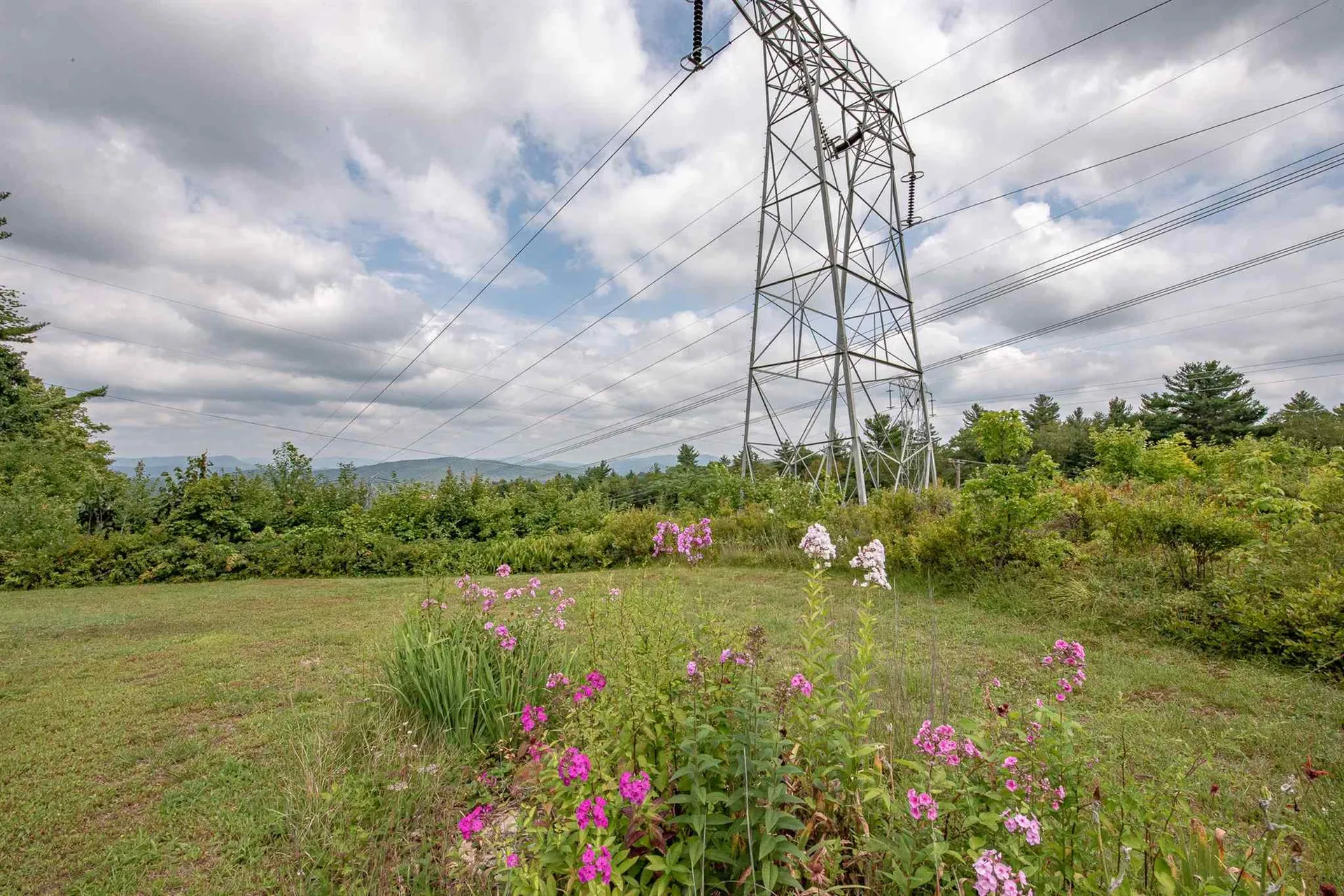 104 Cass Mill Road Hill NH 03243