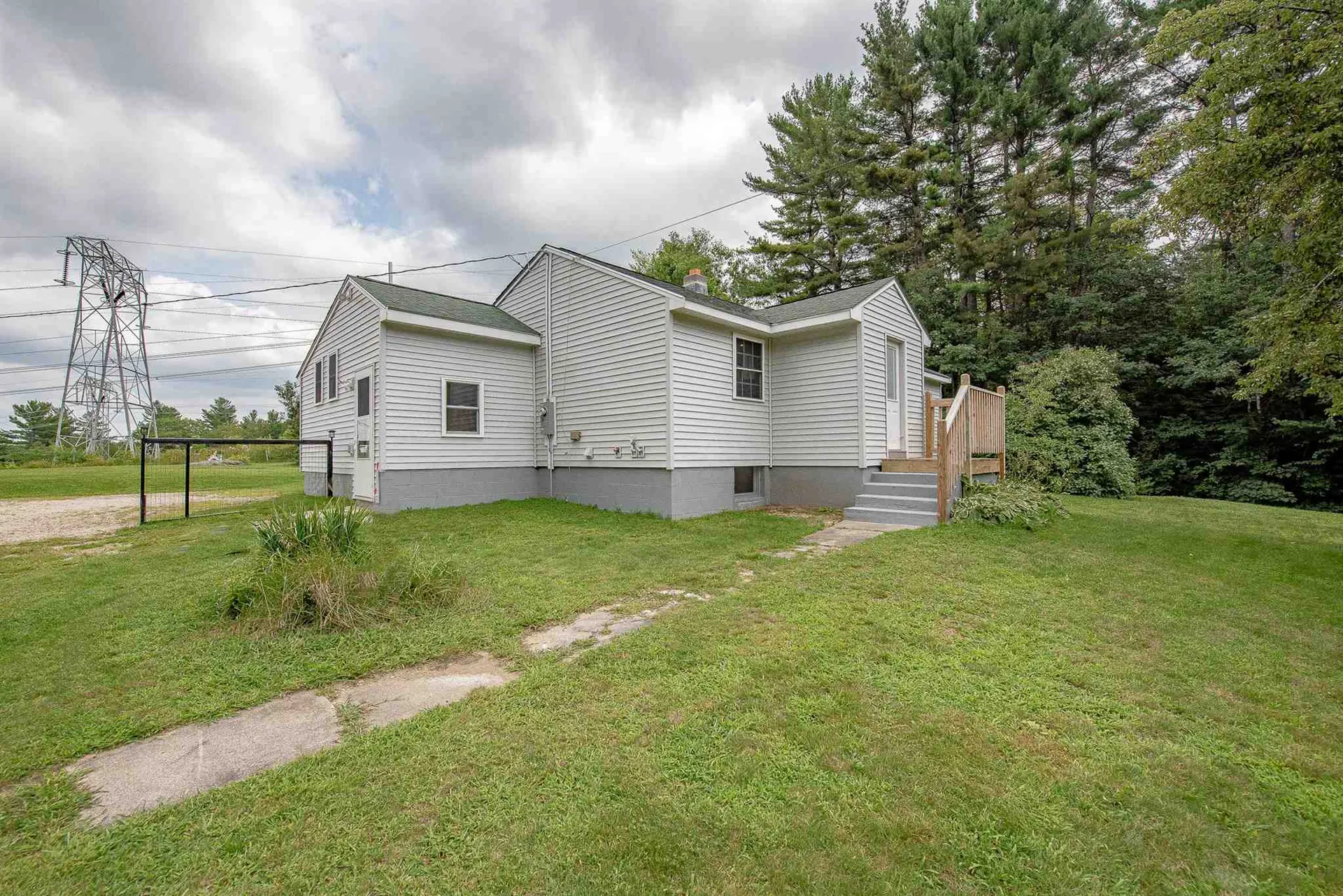104 Cass Mill Road Hill NH 03243