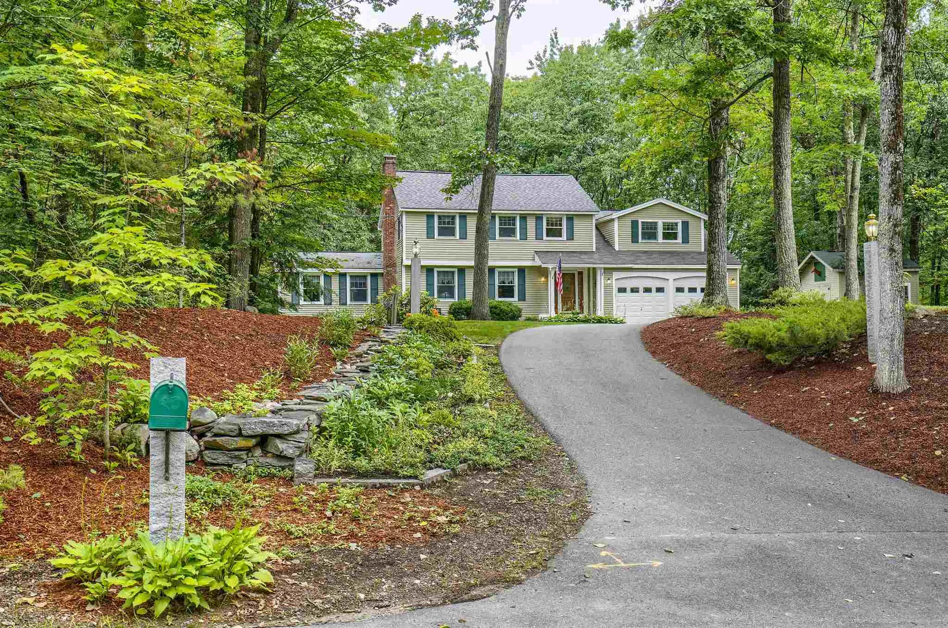 15 Danbury Circle Amherst NH 03031