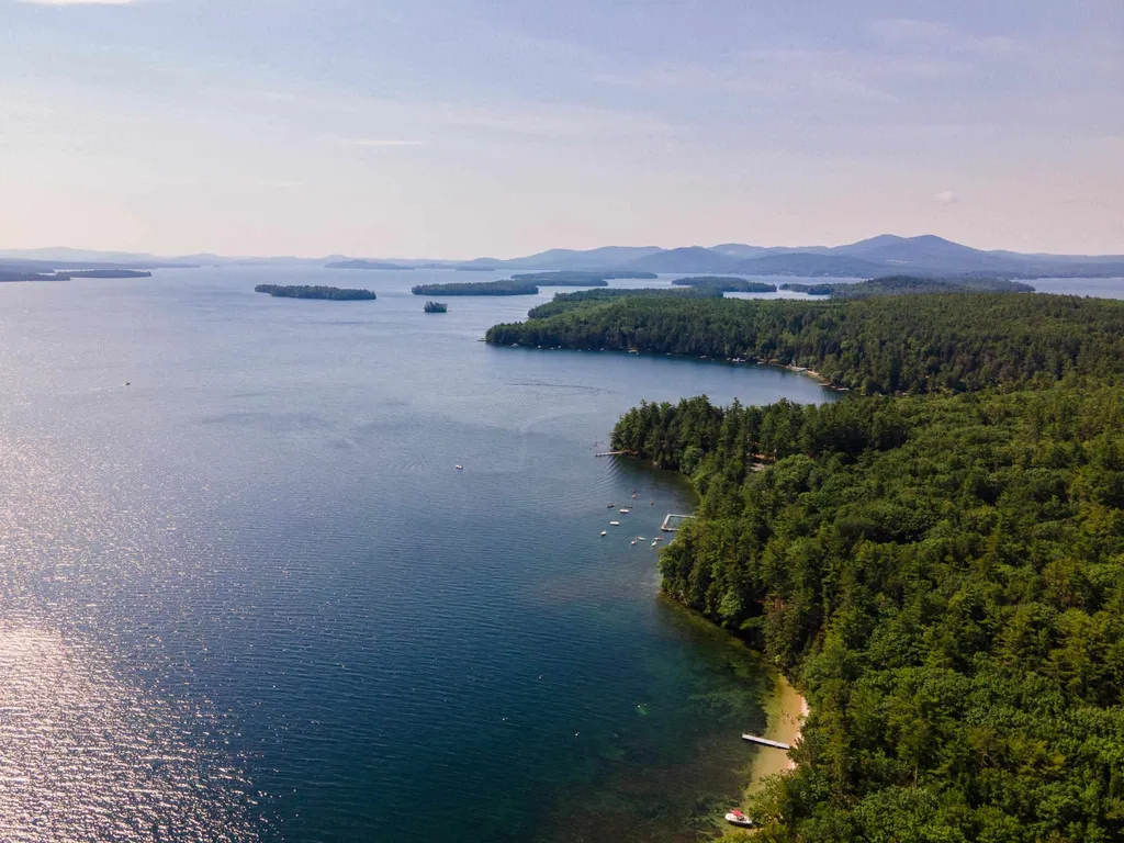 Lot I03, 15a-b Bear Island Meredith NH 03253