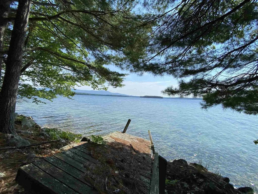 Lot I03, 15a-b Bear Island Meredith NH 03253