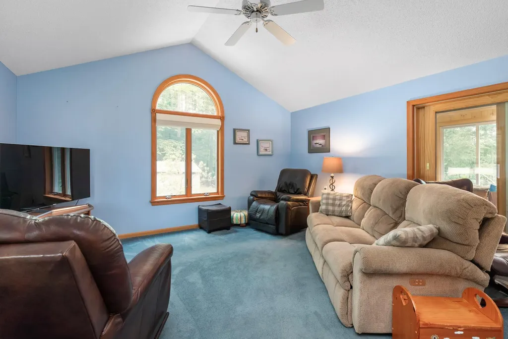 61 Caramel Drive Danville NH 03819
