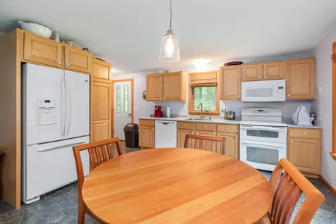 61 Caramel Drive Danville NH 03819