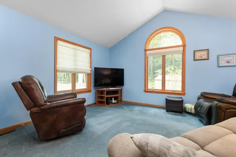 61 Caramel Drive Danville NH 03819