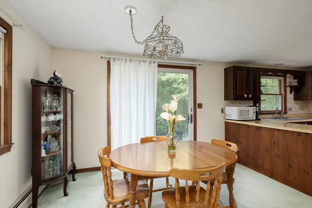 10 Pinecrest Drive Eliot ME 03903