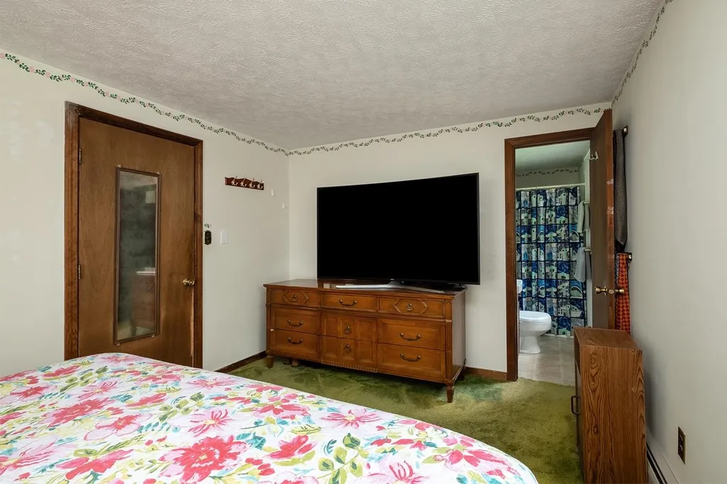 10 Pinecrest Drive Eliot ME 03903
