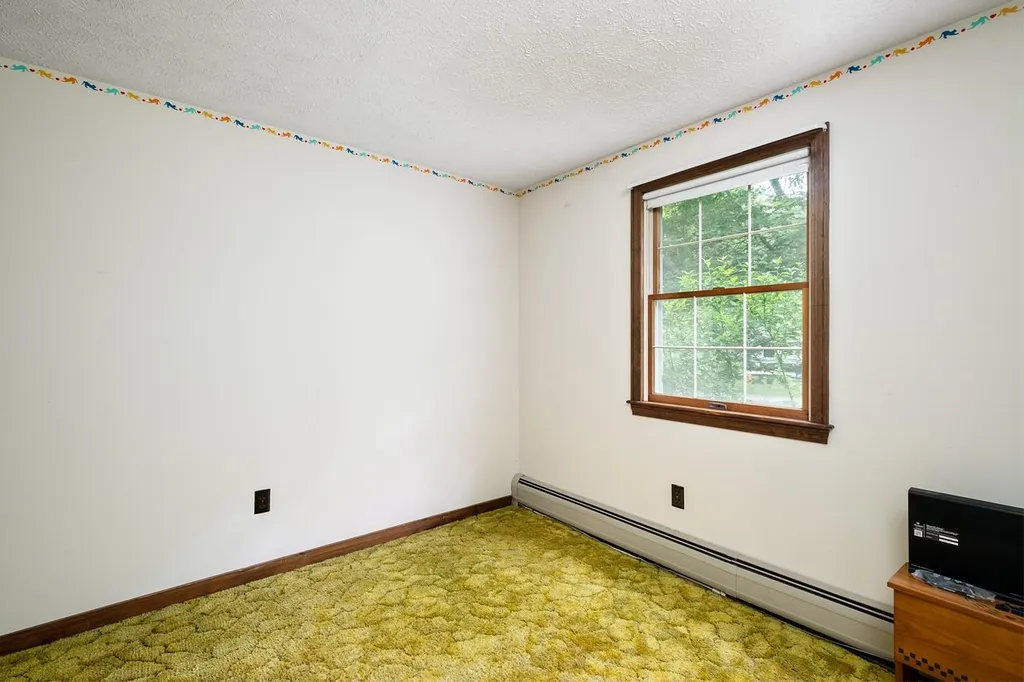 10 Pinecrest Drive Eliot ME 03903