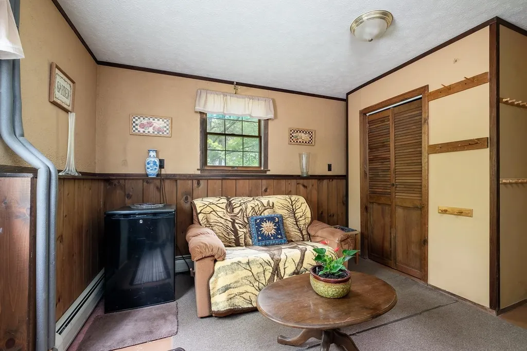 10 Pinecrest Drive Eliot ME 03903