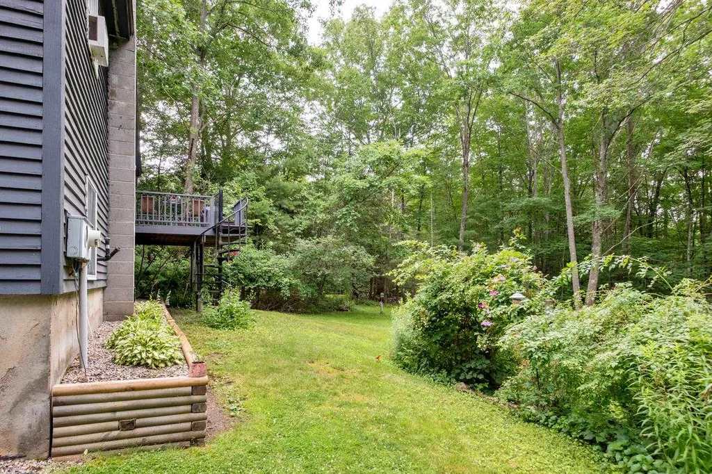 10 Pinecrest Drive Eliot ME 03903