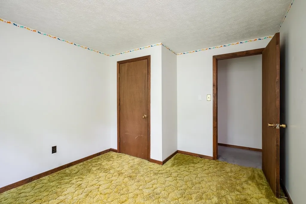 10 Pinecrest Drive Eliot ME 03903
