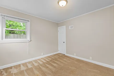 6 Elwyn Road Portsmouth NH 03801