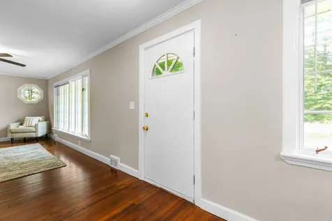 6 Elwyn Road Portsmouth NH 03801