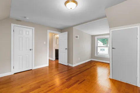 6 Elwyn Road Portsmouth NH 03801