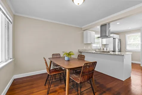 6 Elwyn Road Portsmouth NH 03801