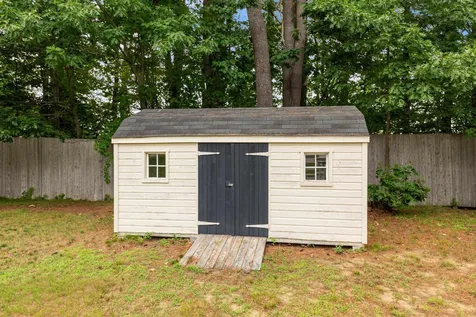 6 Elwyn Road Portsmouth NH 03801