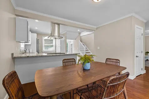 6 Elwyn Road Portsmouth NH 03801
