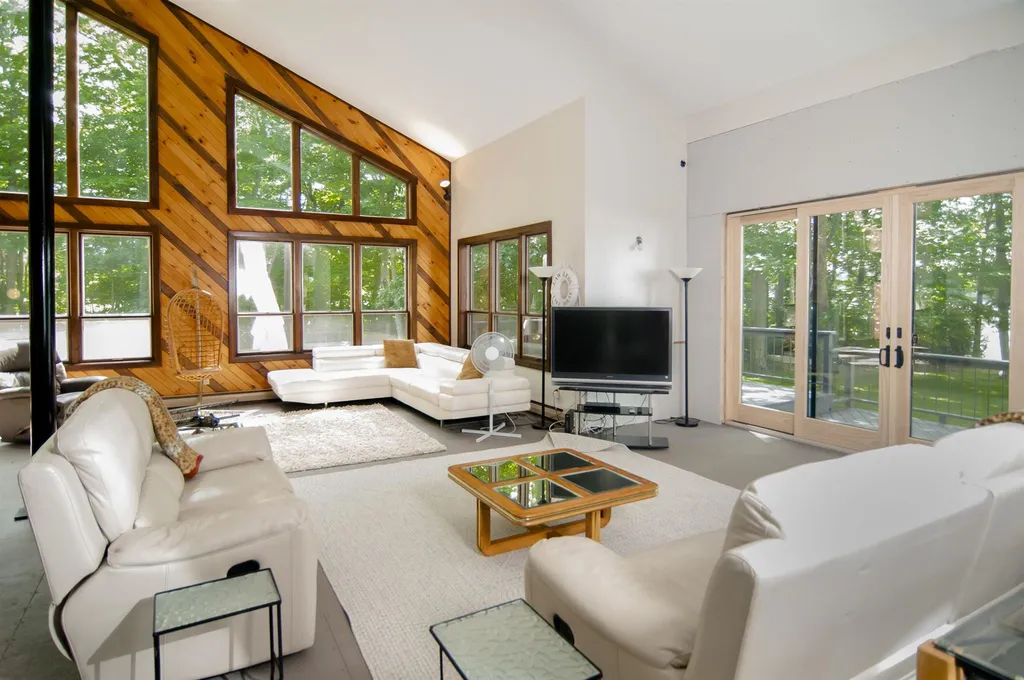 309 Orrwood Drive Derby VT 05829