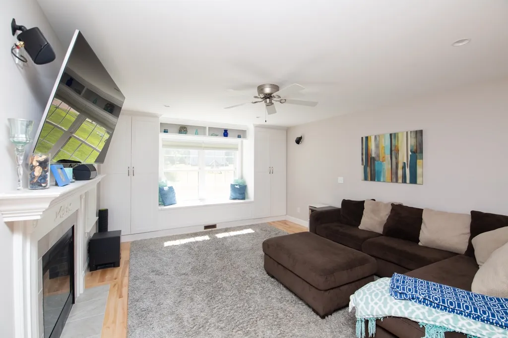 168 Aikey Lane Colchester VT 05446