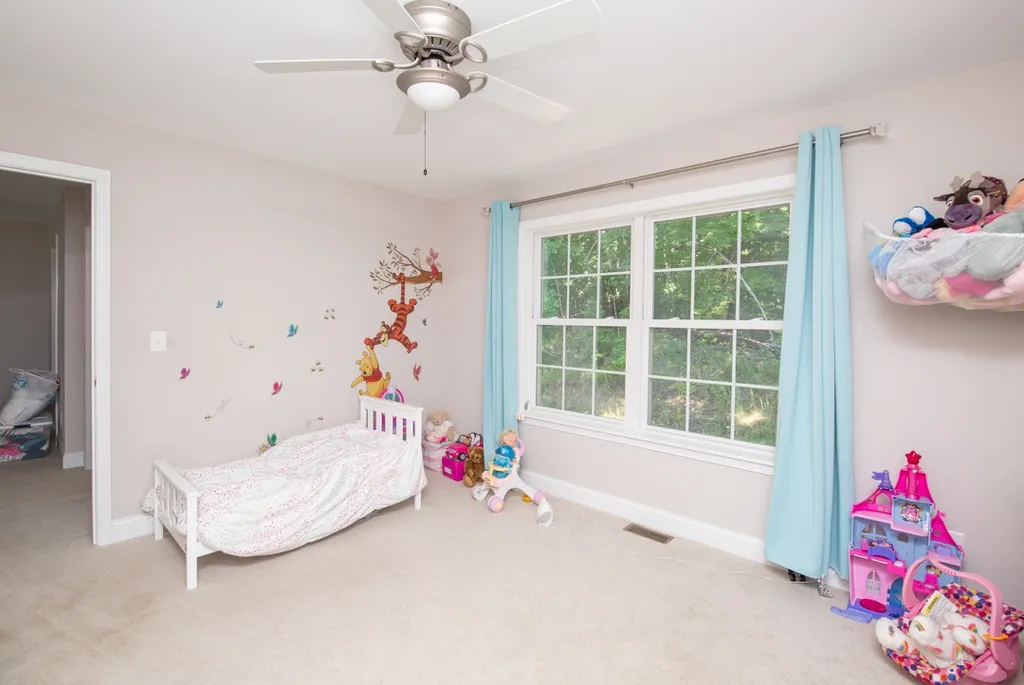 168 Aikey Lane Colchester VT 05446