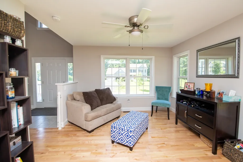 168 Aikey Lane Colchester VT 05446