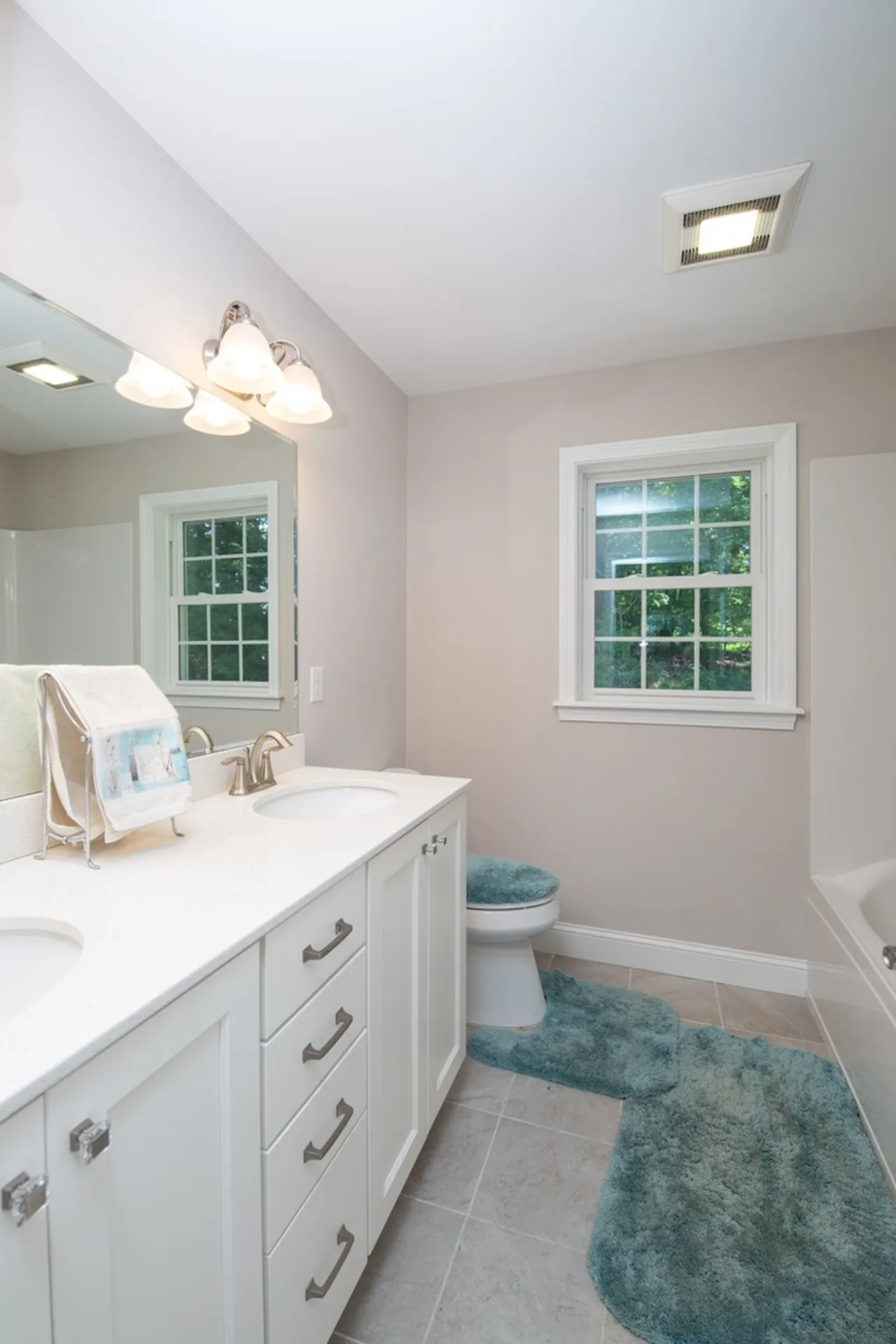 168 Aikey Lane Colchester VT 05446