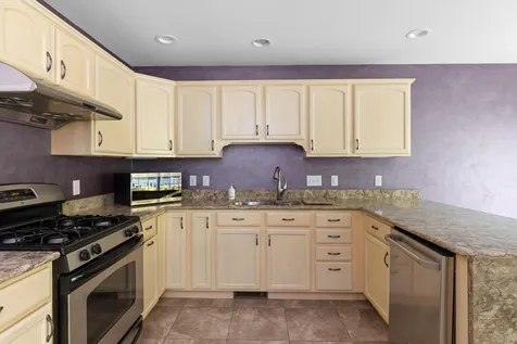 57 Fielding Lane South Burlington VT 05403
