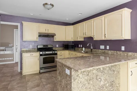 57 Fielding Lane South Burlington VT 05403