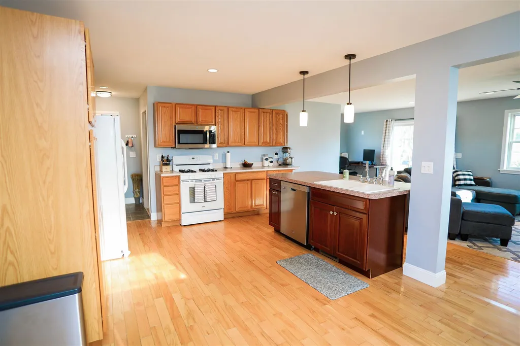 27 Hunting Ridge Lane Milton VT 05468