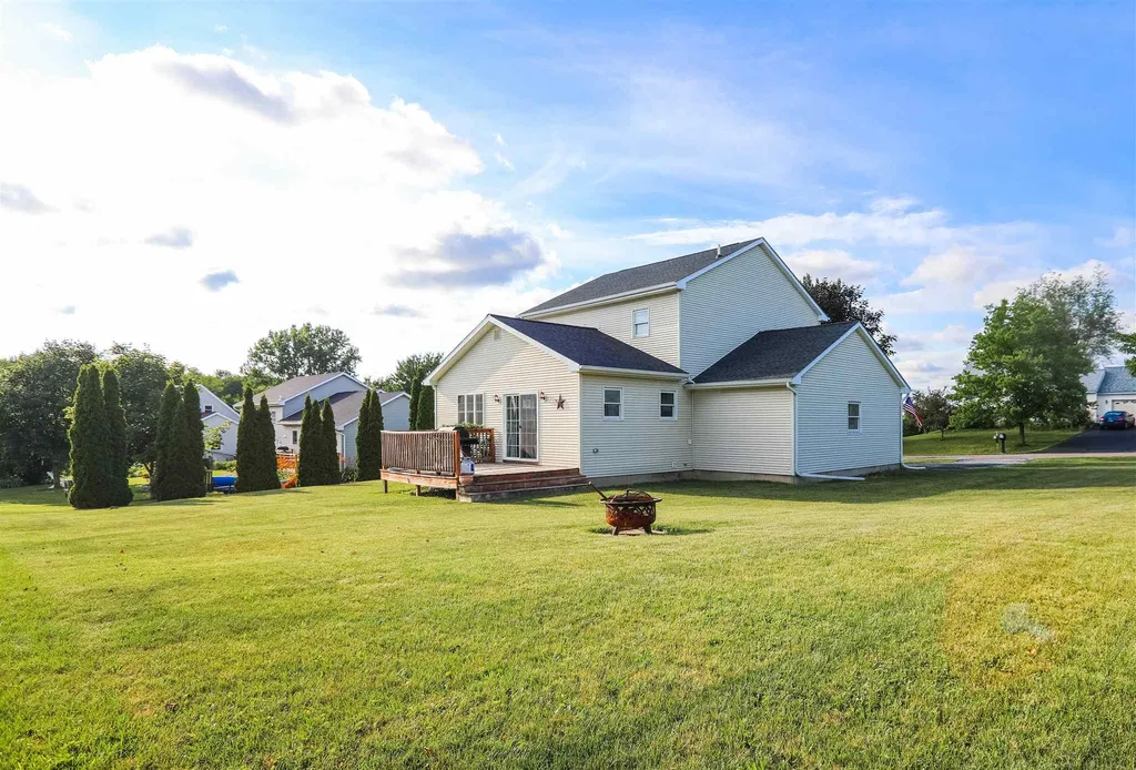 27 Hunting Ridge Lane Milton VT 05468