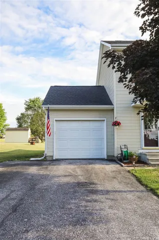 27 Hunting Ridge Lane Milton VT 05468