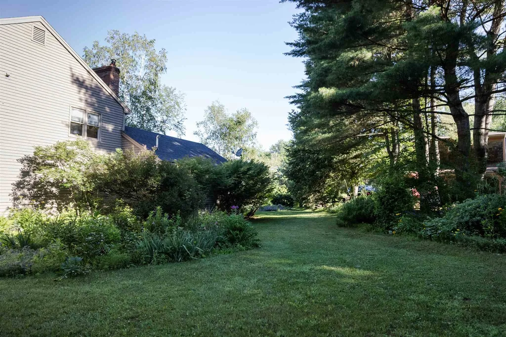 154 Gardenside Lane Shelburne VT 05482