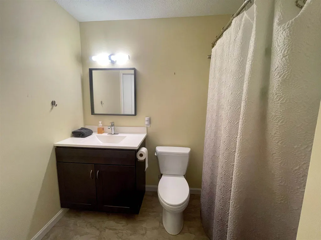 153 Ledgewood Circle Burlington VT 05401