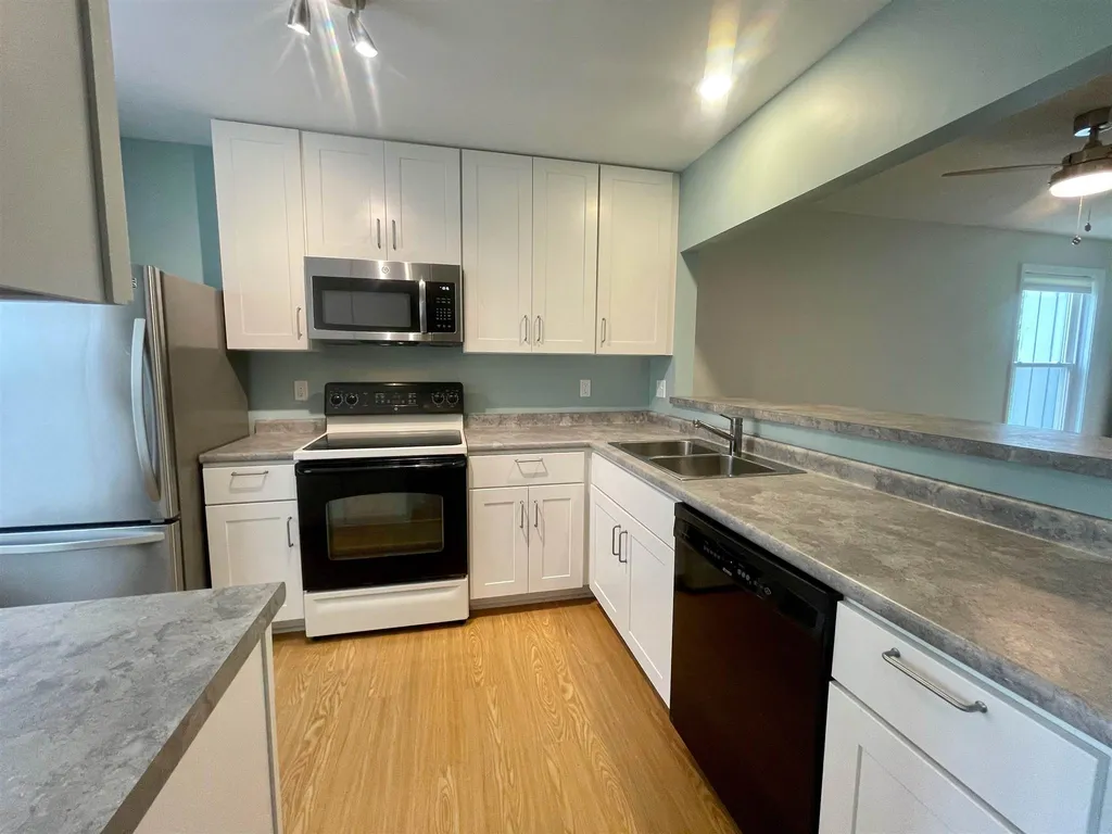 153 Ledgewood Circle Burlington VT 05401