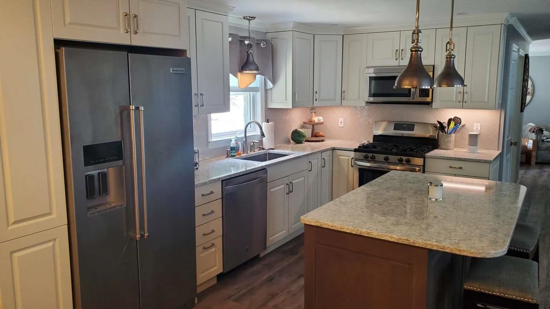 27 Roy Street Nashua NH 03060