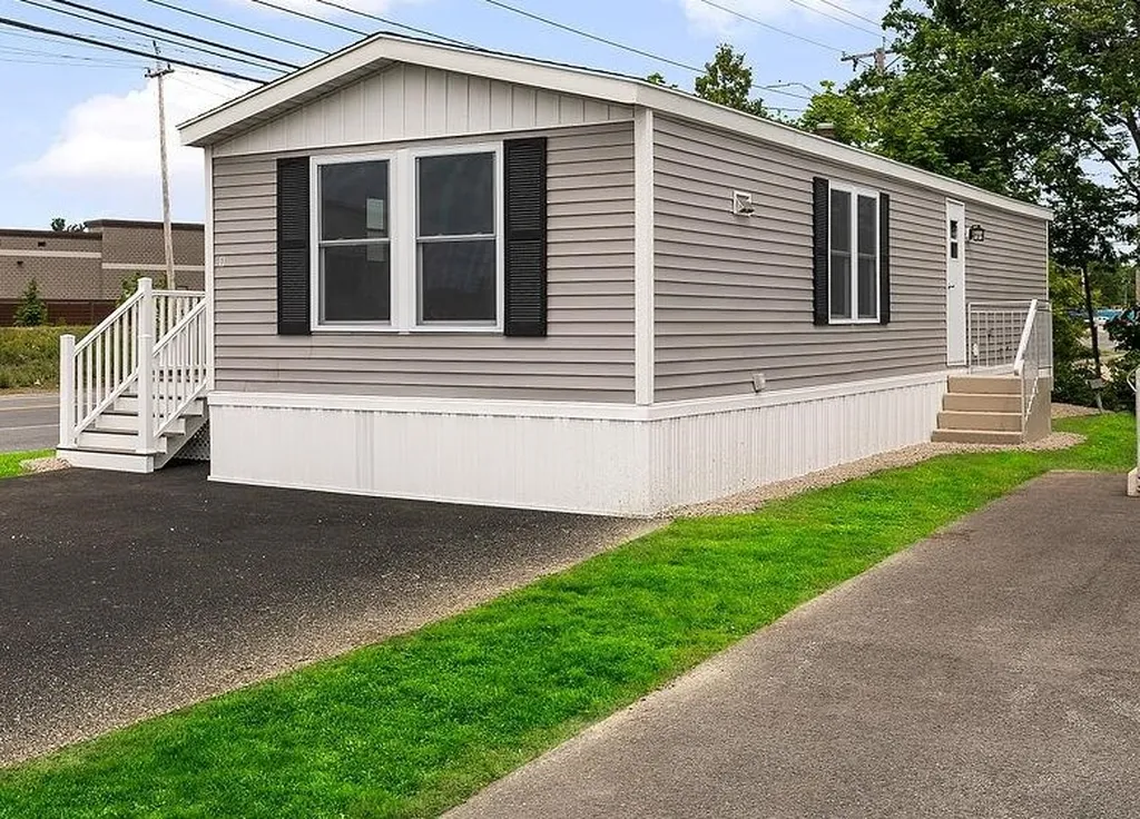 1 Brookwood Drive Salem NH 03079