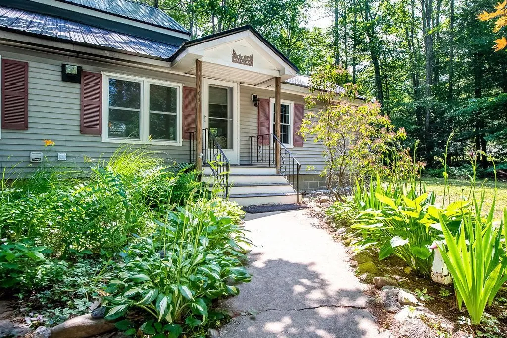 105 Harvey Lake Road Northwood NH 03261